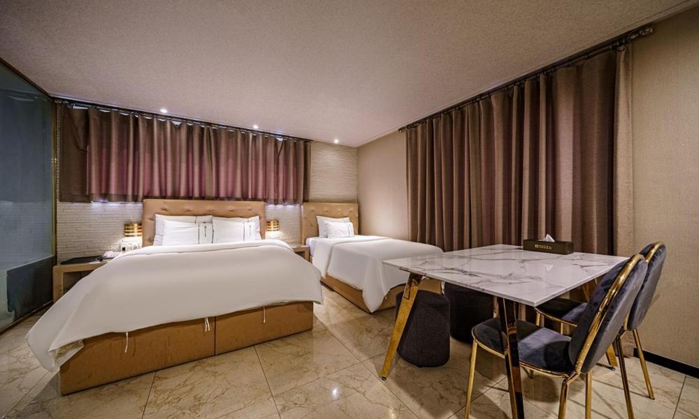 Sillim Hotel Urban سيول الغرفة الصورة